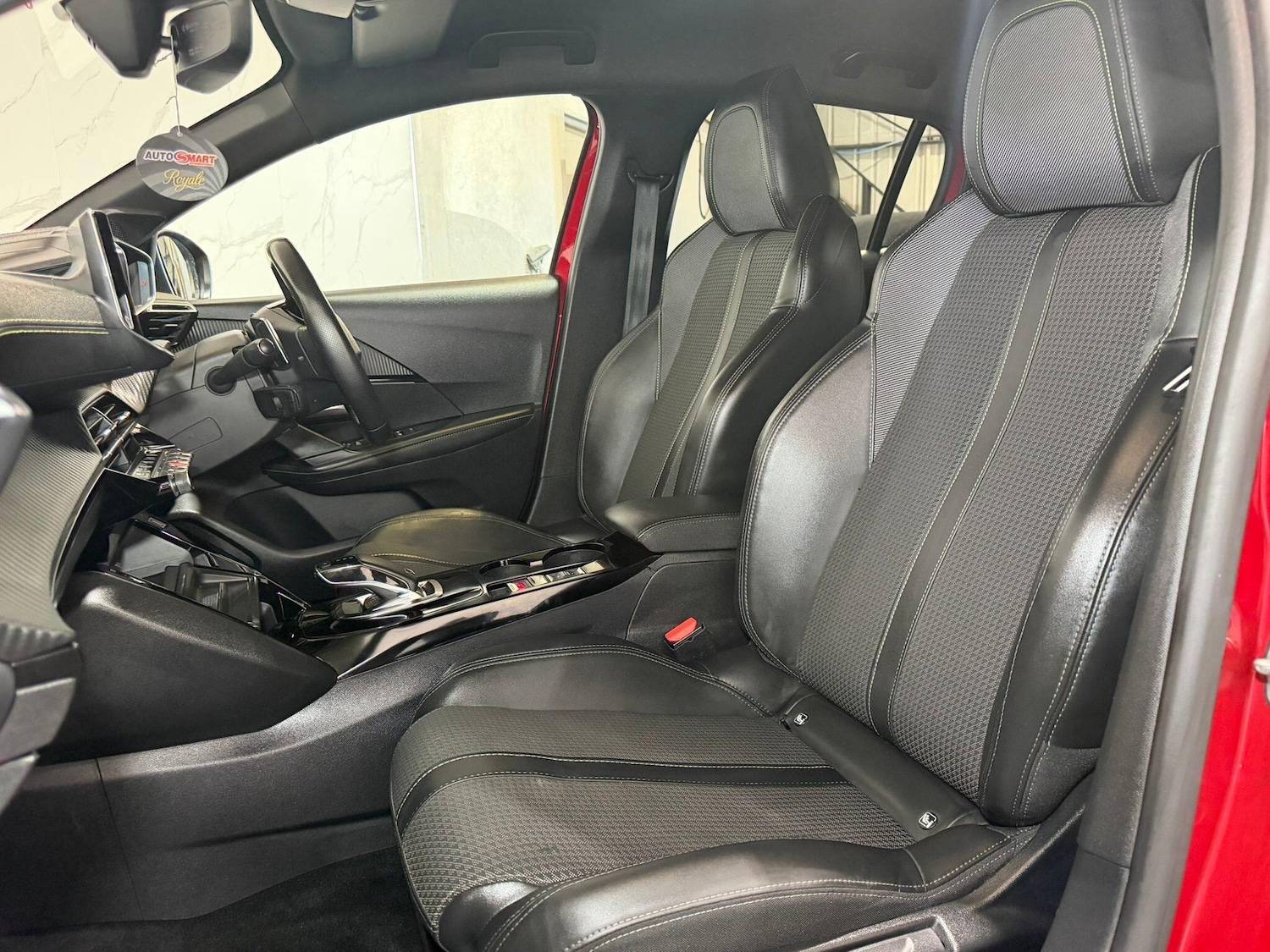 Used Peugeot 208 2020 for sale - 77970018: Photo 17