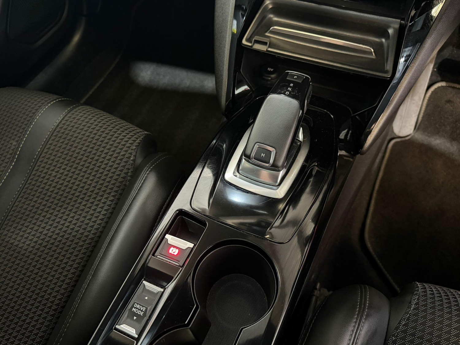 Used Peugeot 208 2020 for sale - 77970018: Photo 21