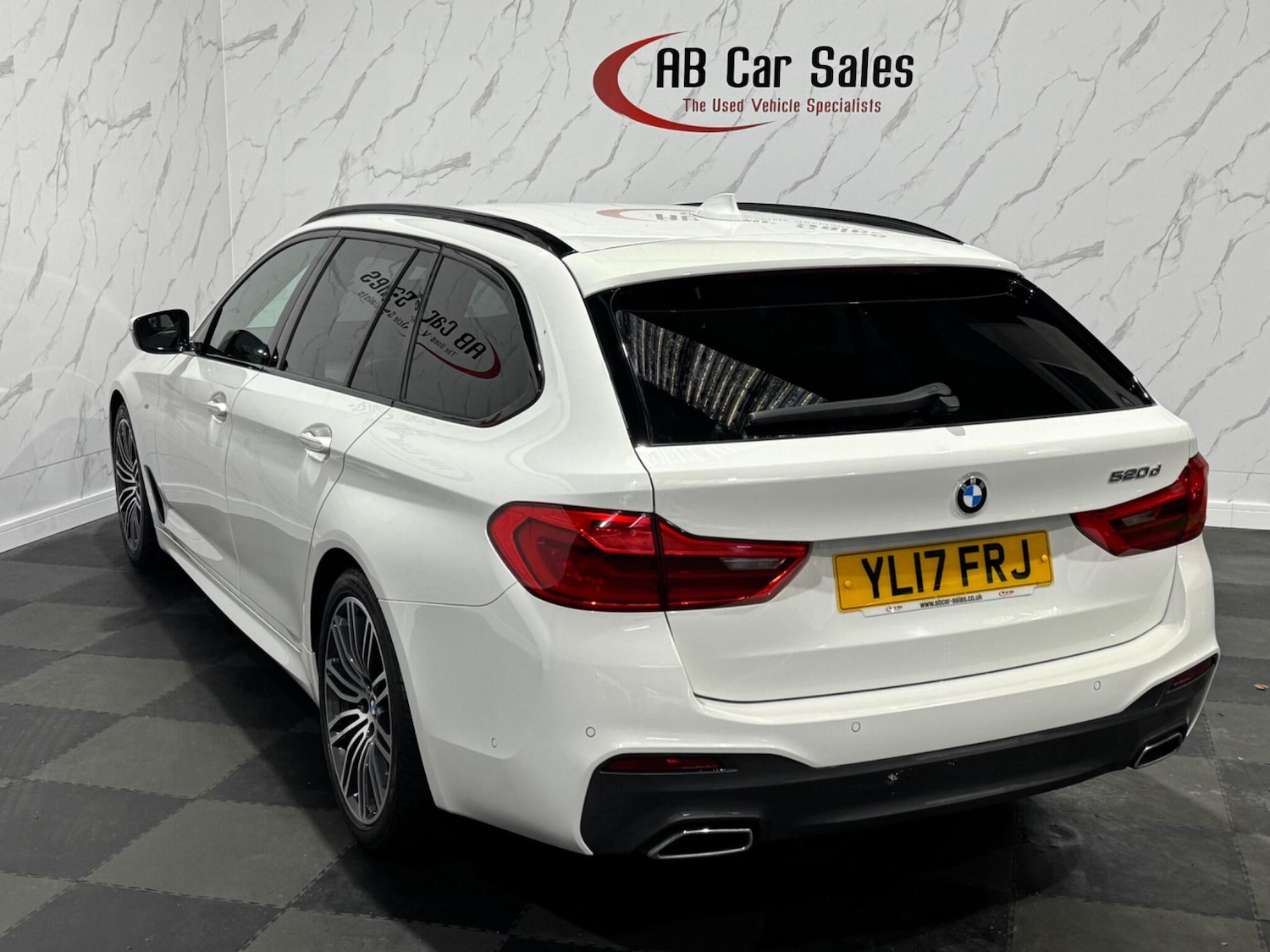Used BMW 5 Series 2017 for sale - 76988008: Photo 7