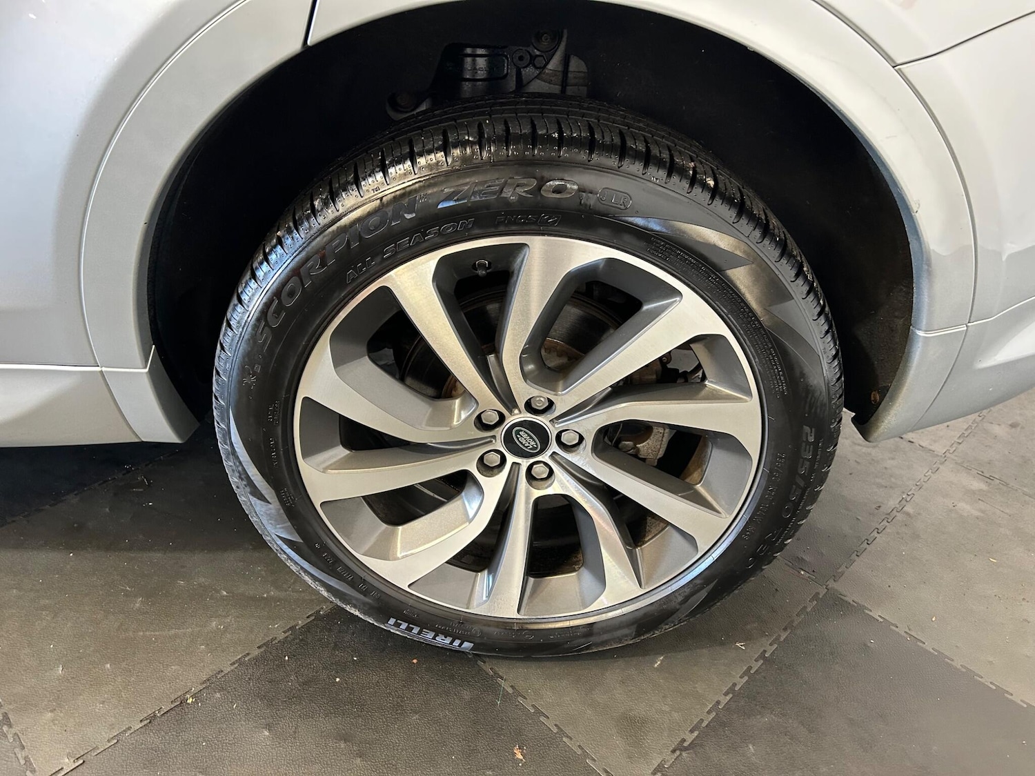 Used Land Rover Discovery Sport 2020 for sale - 76997532: Photo 13