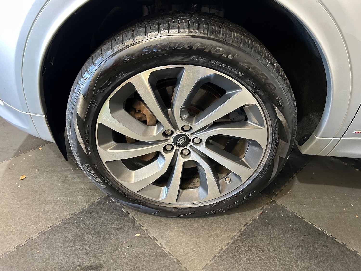 Used Land Rover Discovery Sport 2020 for sale - 76997532: Photo 14