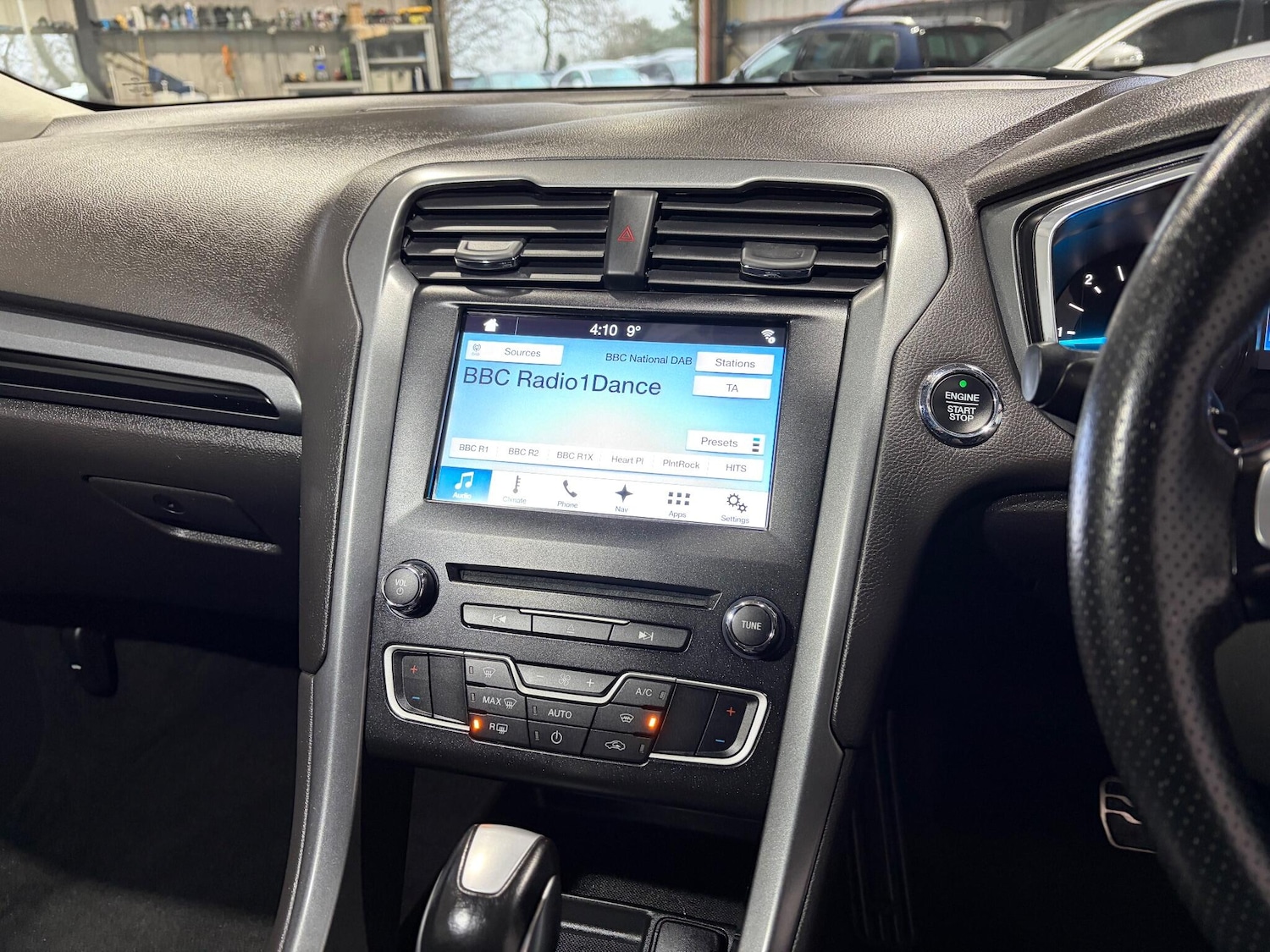 Used Ford Mondeo 2017 for sale - 76728736: Photo 23