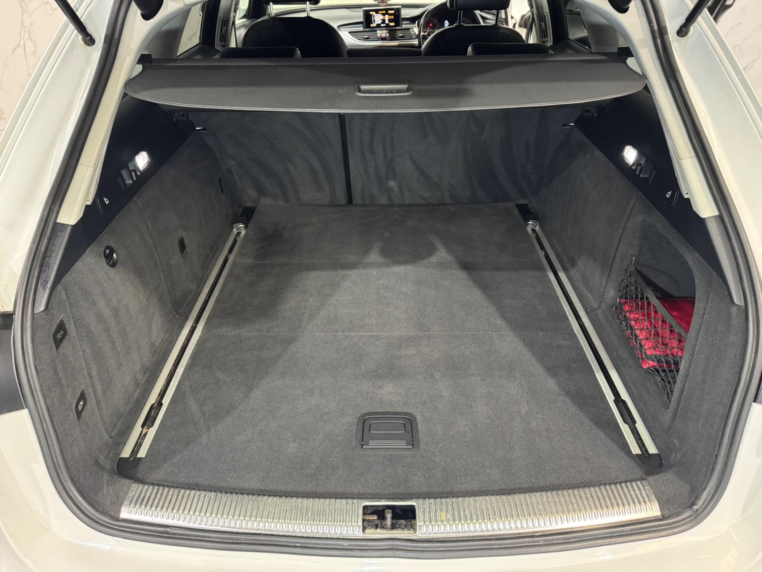 Used Audi A6 Avant 2016 for sale - 76377251: Photo 17