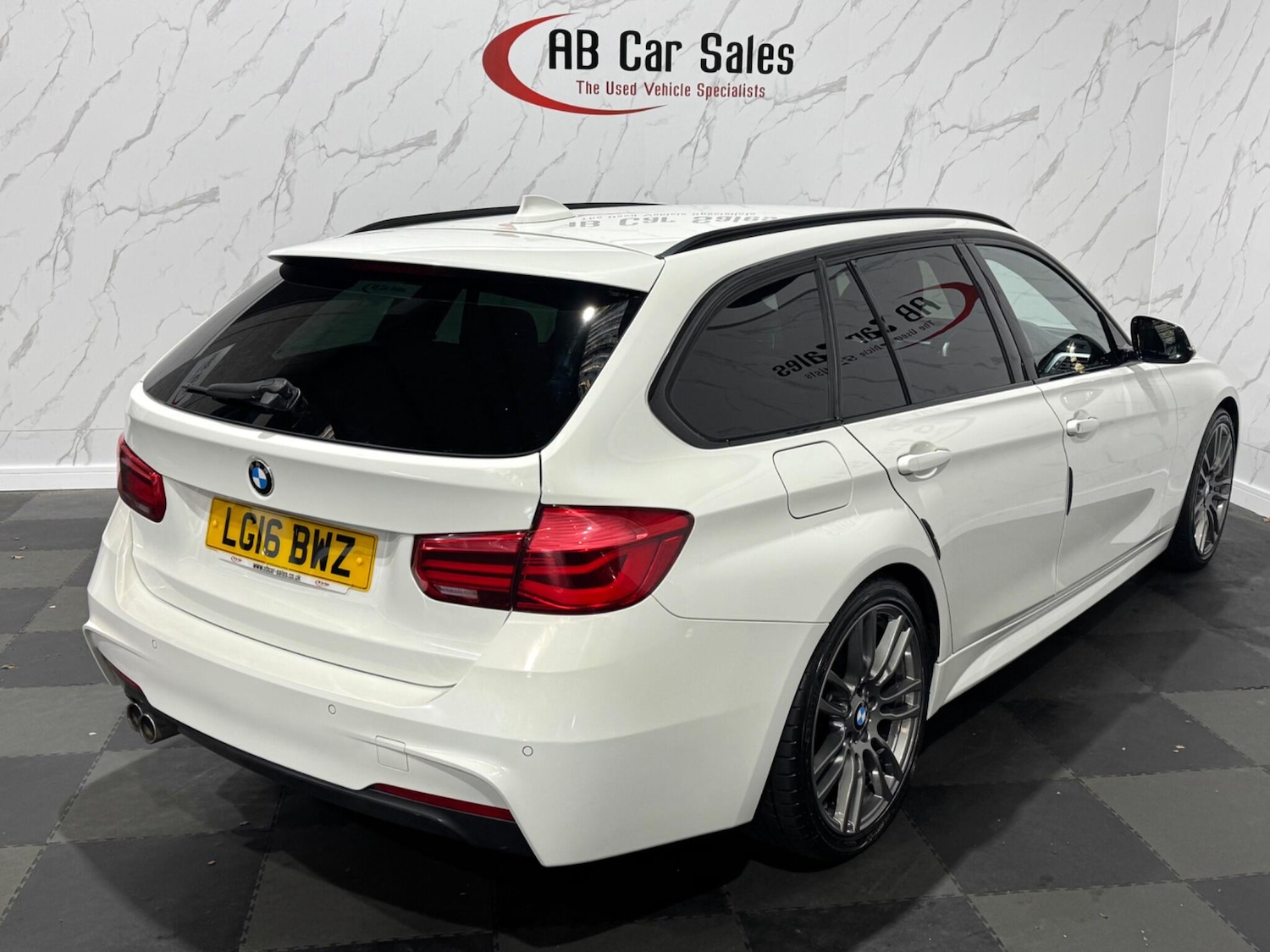 Used BMW 3 Series 2016 for sale - 76043295: Photo 9