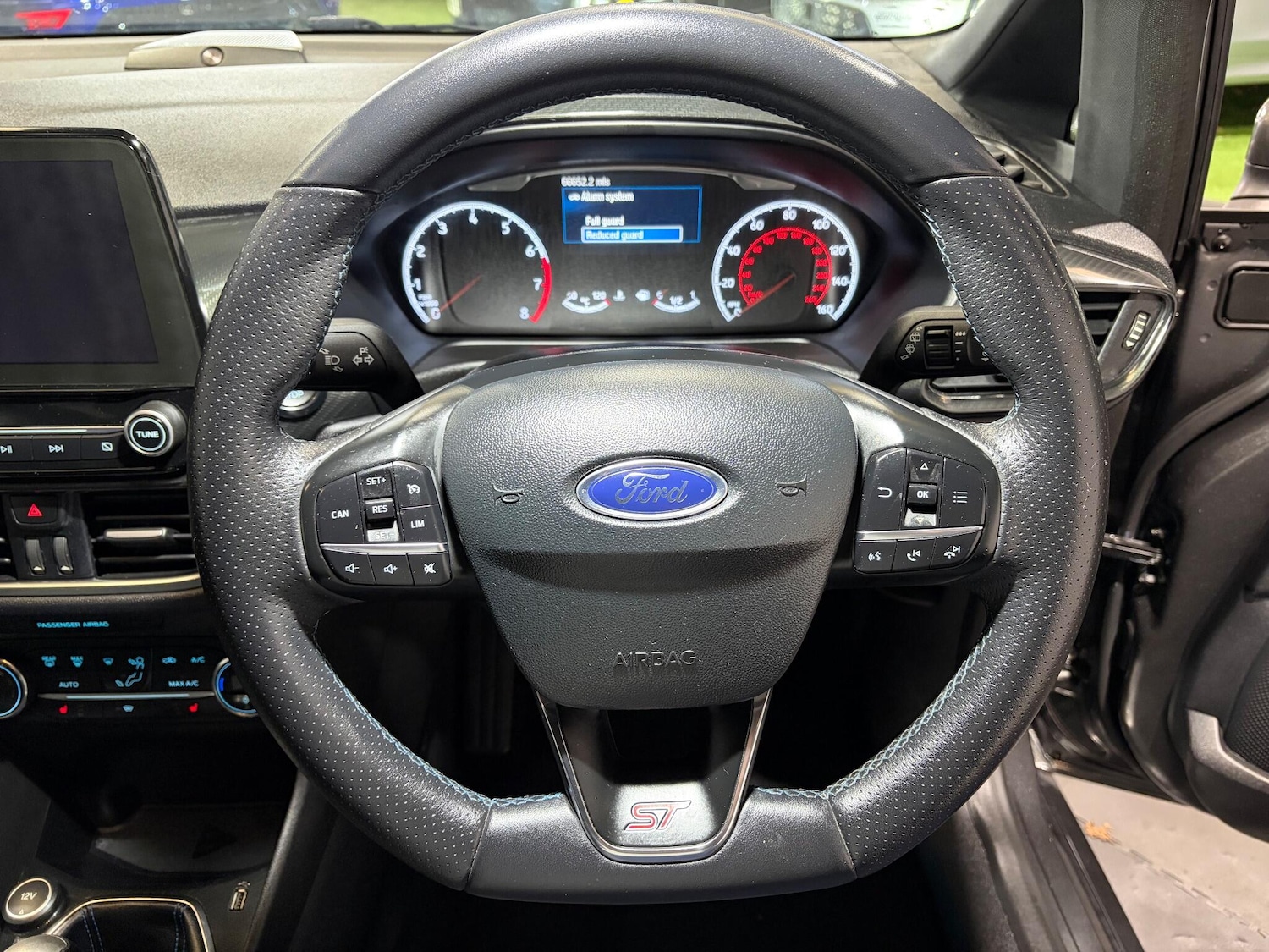 Used Ford Fiesta 2018 for sale - 76360310: Photo 13