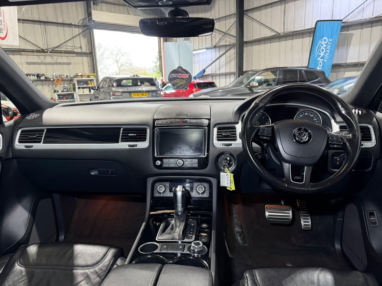 Used Volkswagen Touareg 2016 for sale - 77696050: Photo 14