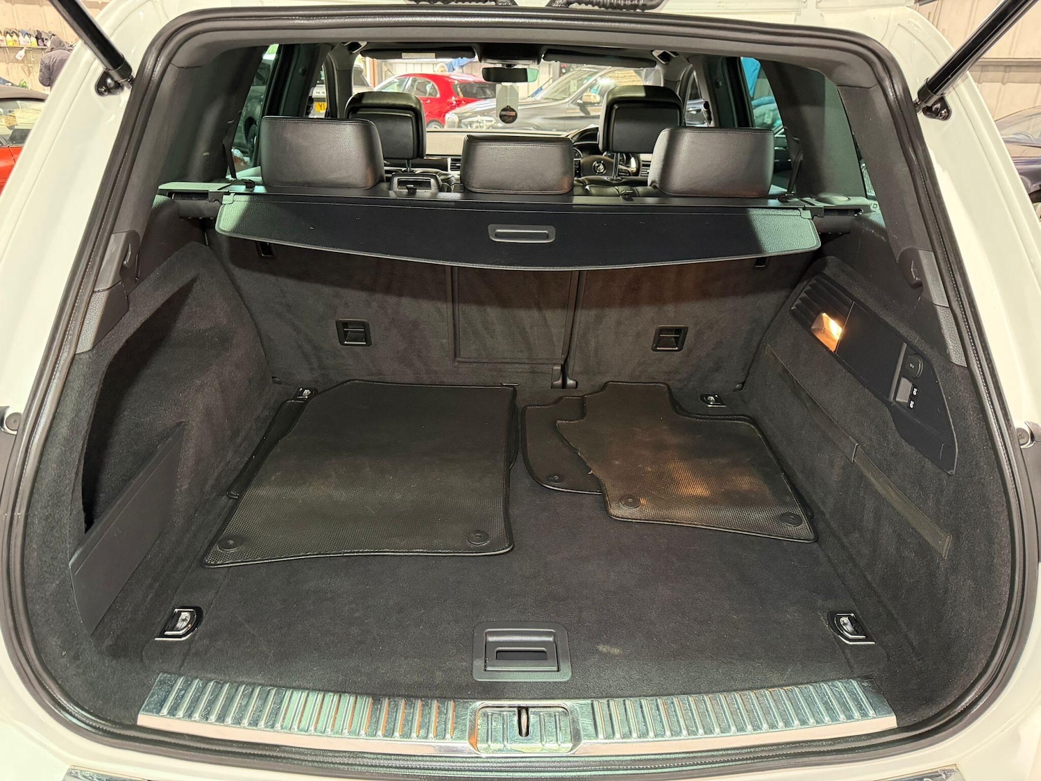 Used Volkswagen Touareg 2016 for sale - 77696050: Photo 17