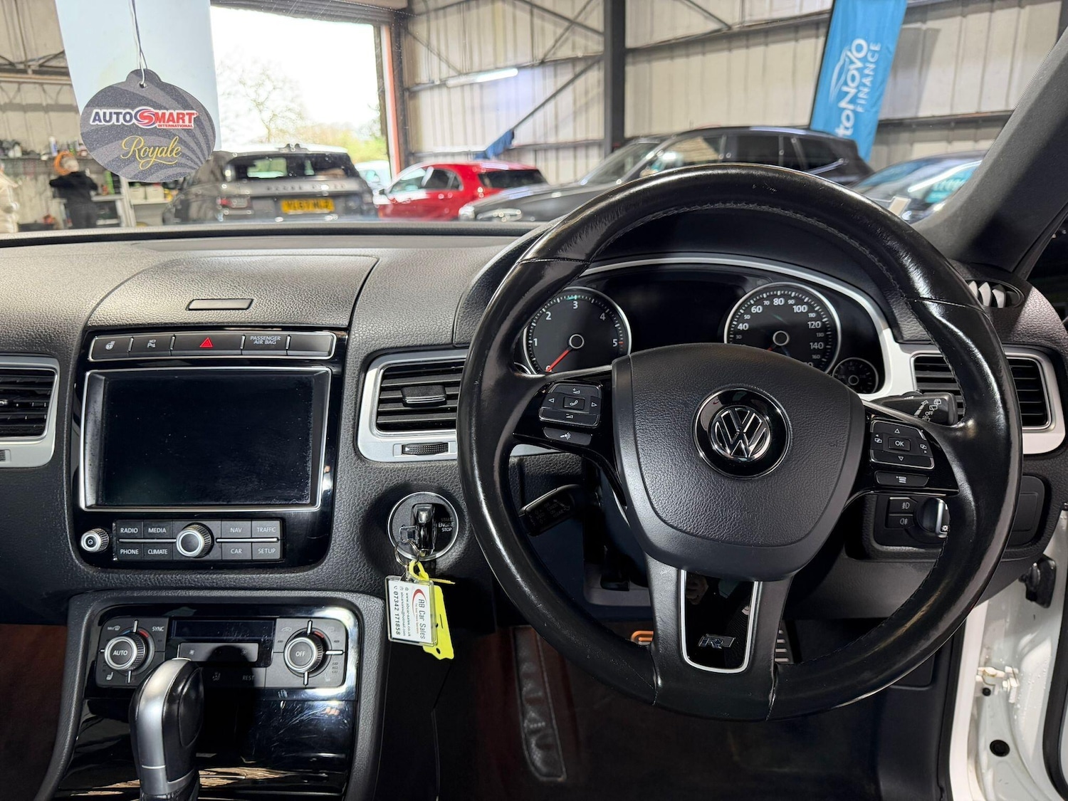 Used Volkswagen Touareg 2016 for sale - 77696050: Photo 26