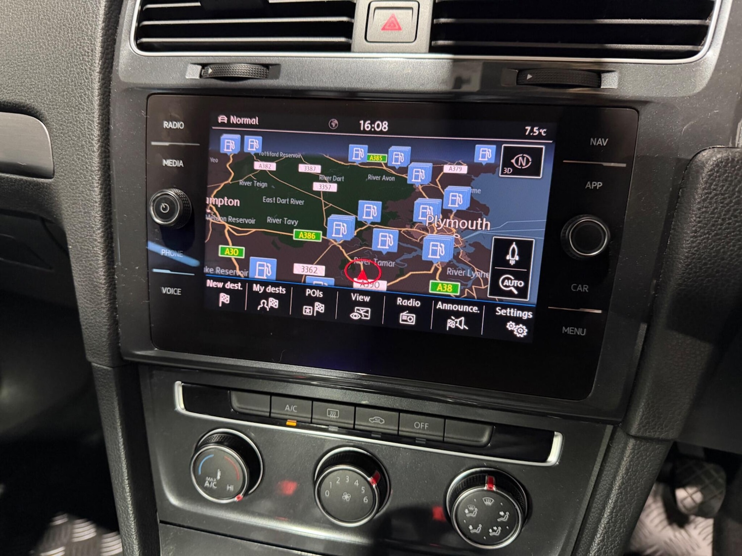 Used Volkswagen Golf 2019 for sale - 77203478: Photo 24