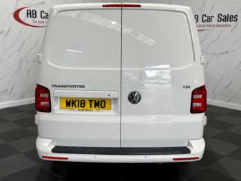 Used Volkswagen Transporter 2018 for sale - 74453231: Photo
