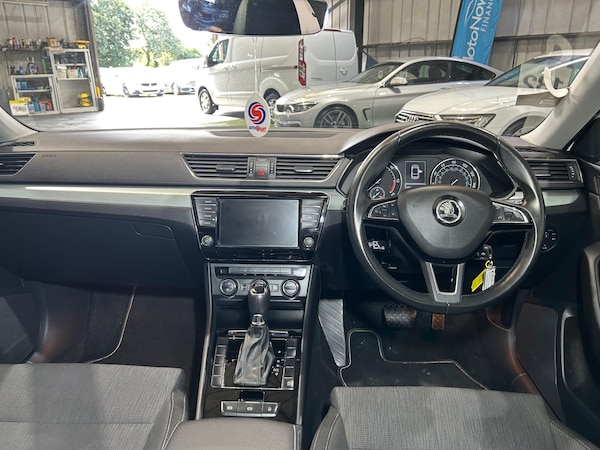 Used Skoda Superb 2017 for sale - 75657910: Photo 12