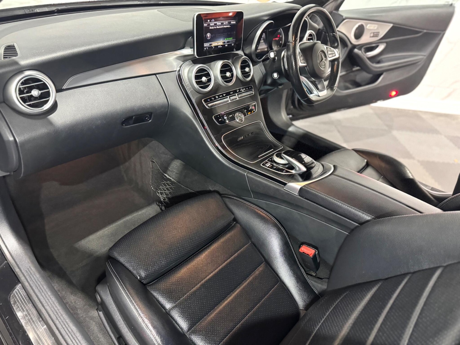 Used Mercedes-Benz C Class 2016 for sale - 76336979: Photo 17