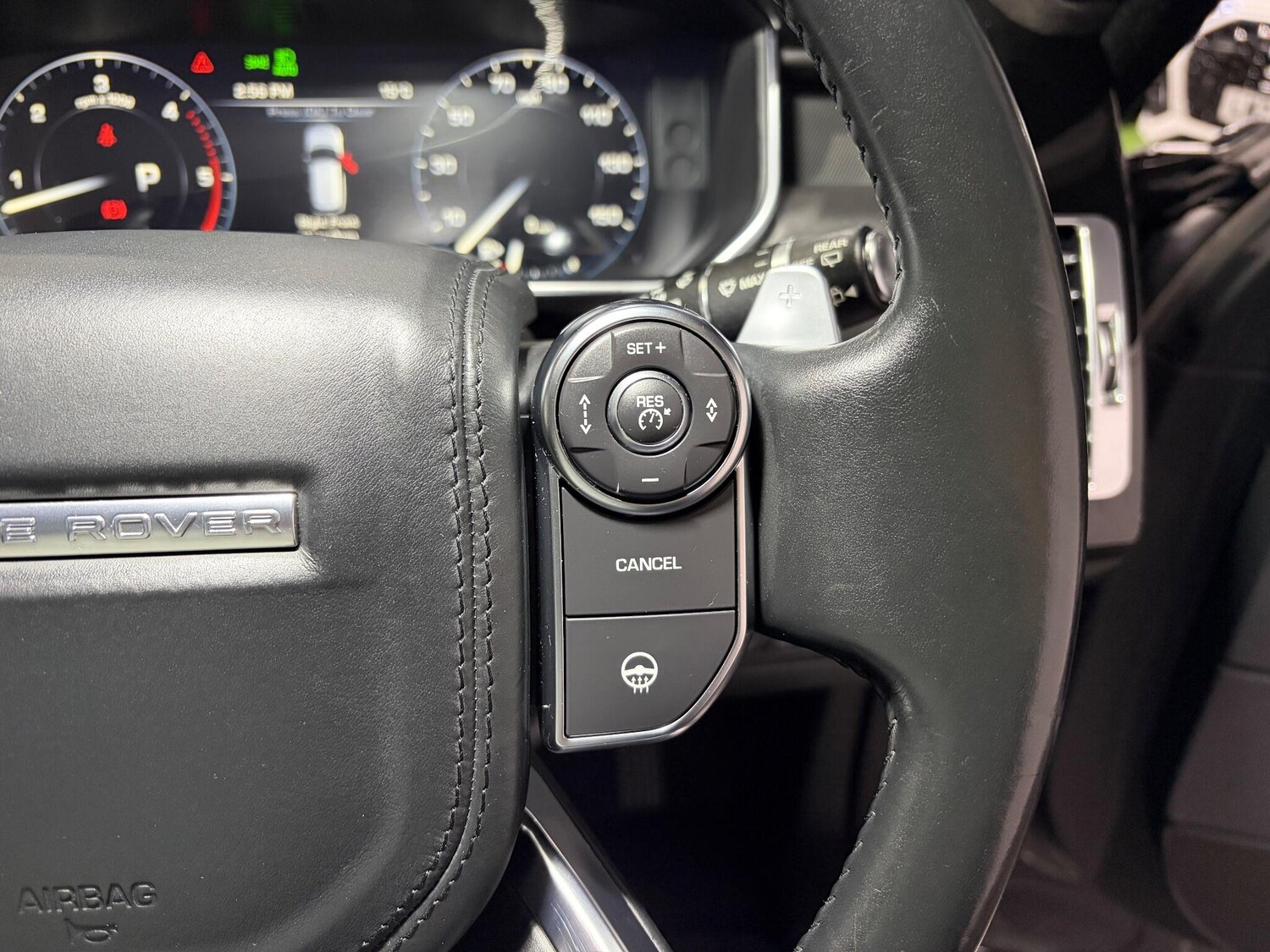 Used Land Rover Range Rover 2015 for sale - 76499618: Photo 24