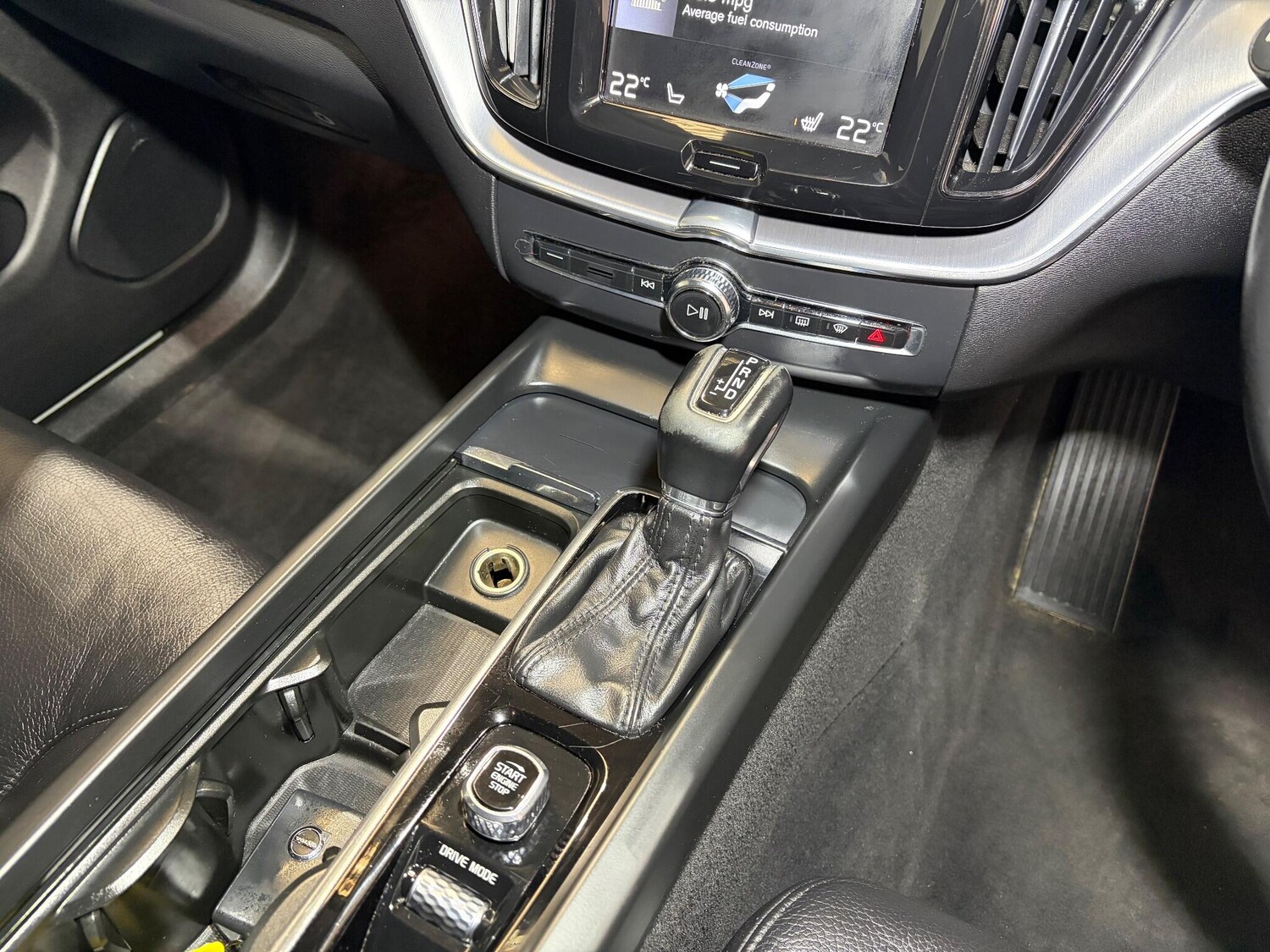 Used Volvo XC60 2019 for sale - 76361124: Photo 16