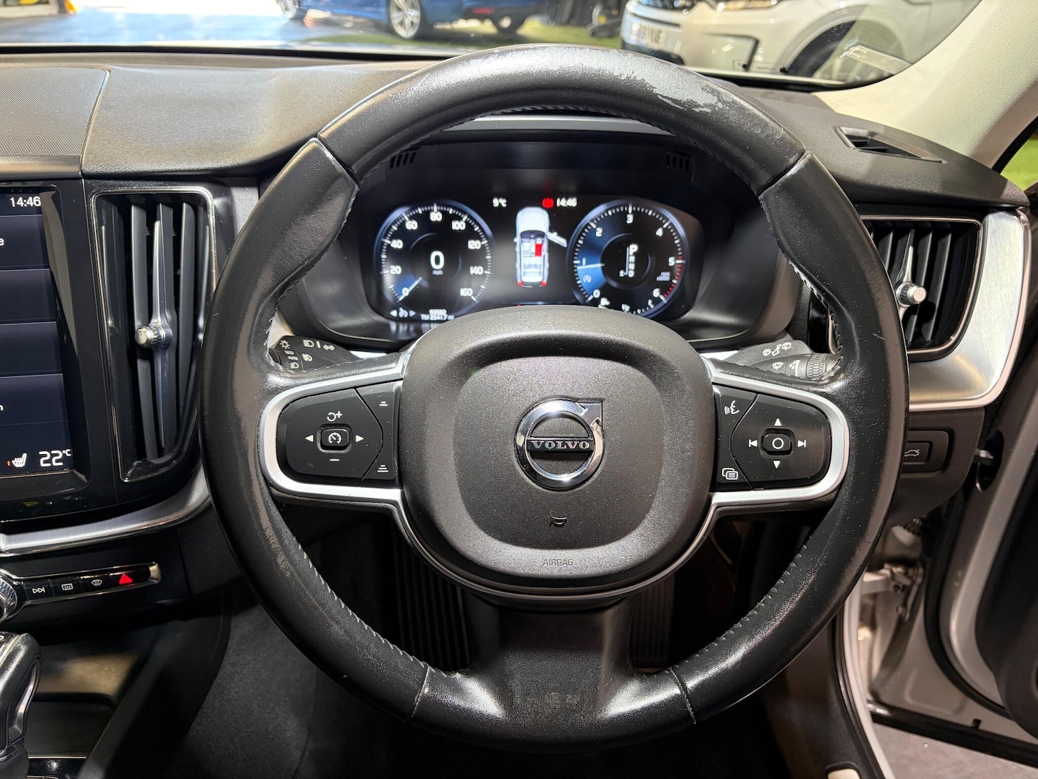 Used Volvo XC60 2019 for sale - 76361124: Photo 17
