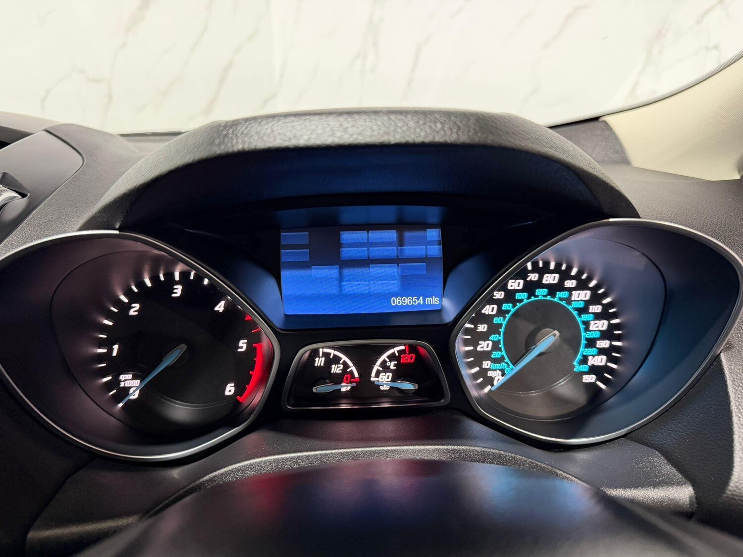 Used Ford Kuga 2015 for sale - 77909255: Photo 34