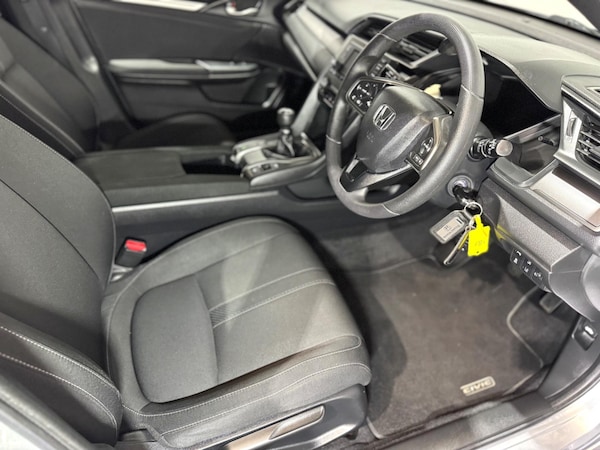 Used Honda Civic 2017 for sale - 75448627: Photo 11