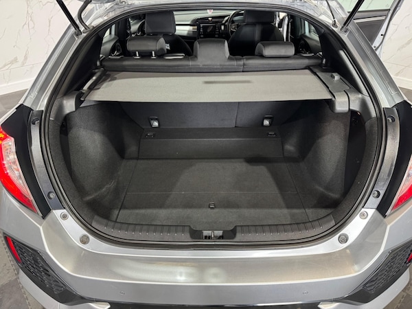 Used Honda Civic 2017 for sale - 75448627: Photo 17