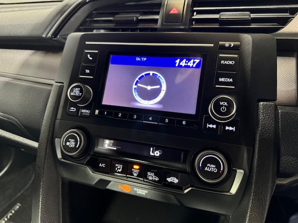 Used Honda Civic 2017 for sale - 75448627: Photo 23