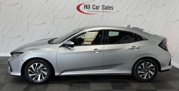Used Honda Civic 2017 for sale - 75448627: Photo 7