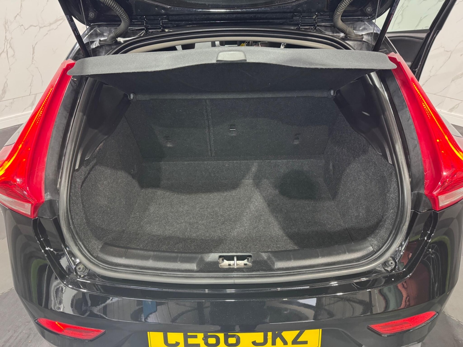 Used Volvo V40 2016 for sale - 76671526: Photo 18