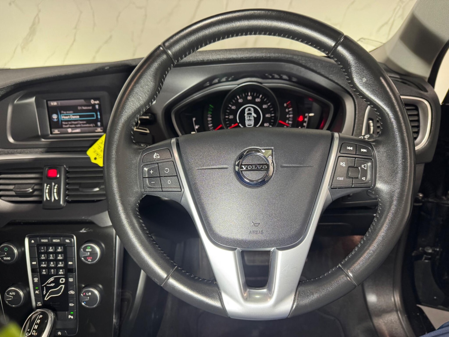 Used Volvo V40 2016 for sale - 76671526: Photo 25