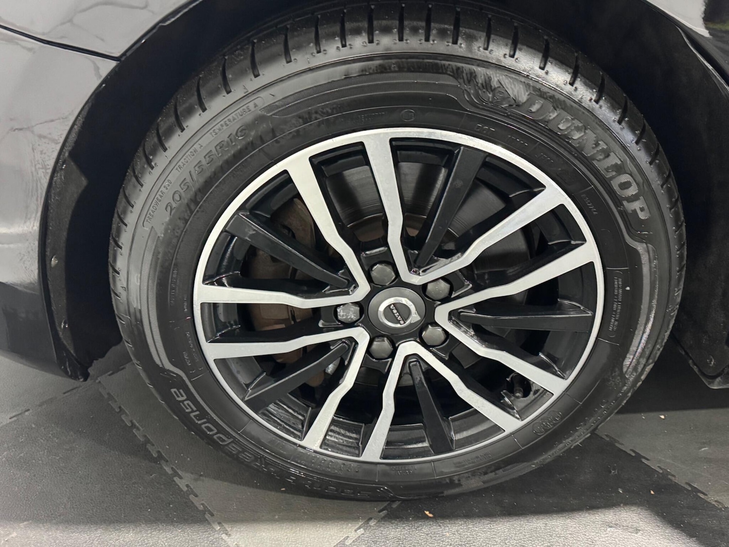 Used Volvo V40 2016 for sale - 76671526: Photo 27