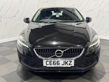 Used Volvo V40 2016 for sale - 76671526: Photo