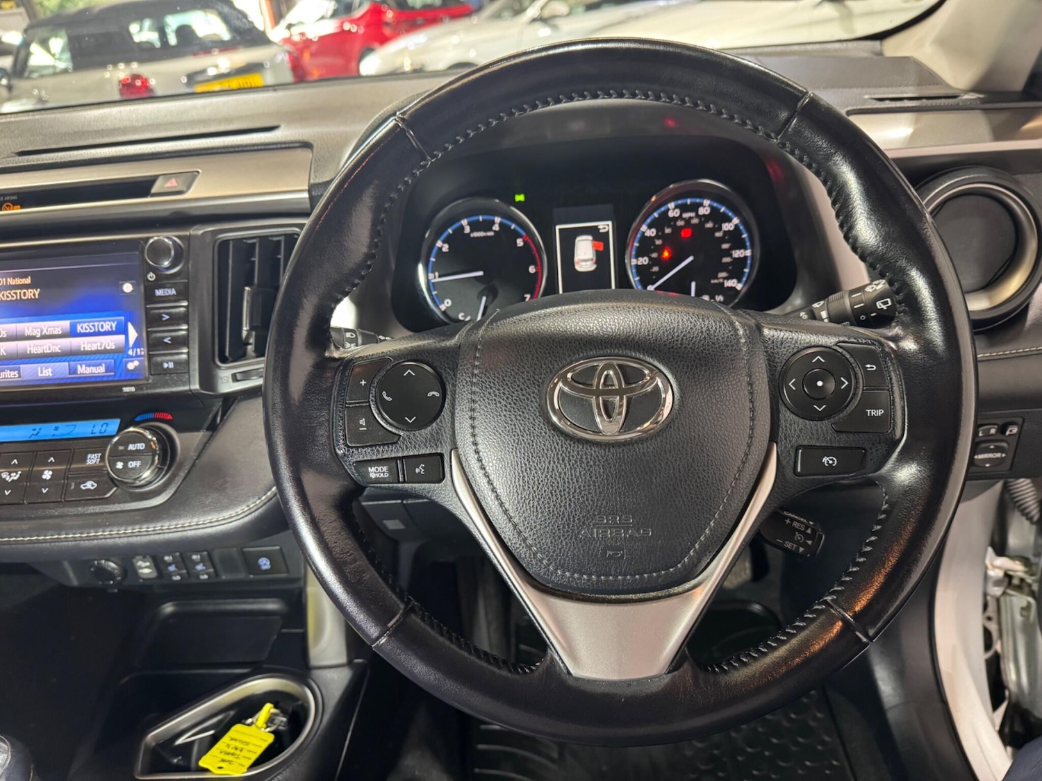 Used Toyota RAV4 2016 for sale - 76988432: Photo 25