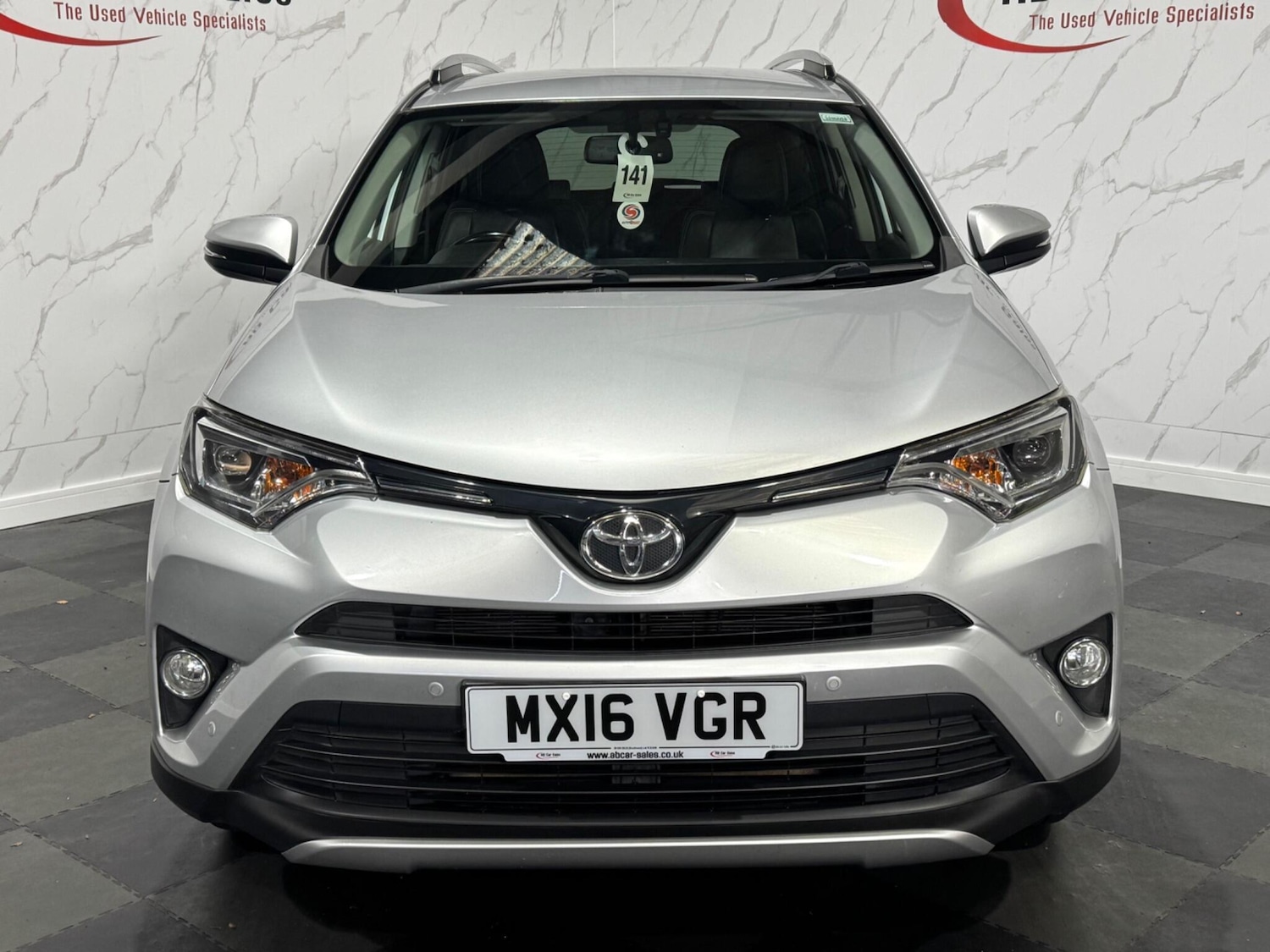 Used Toyota RAV4 2016 for sale - 76988432: Photo 3