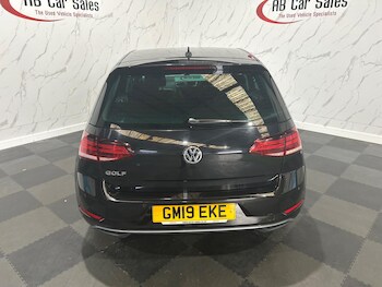 Used Volkswagen Golf 2019 for sale - 75657733: Photo