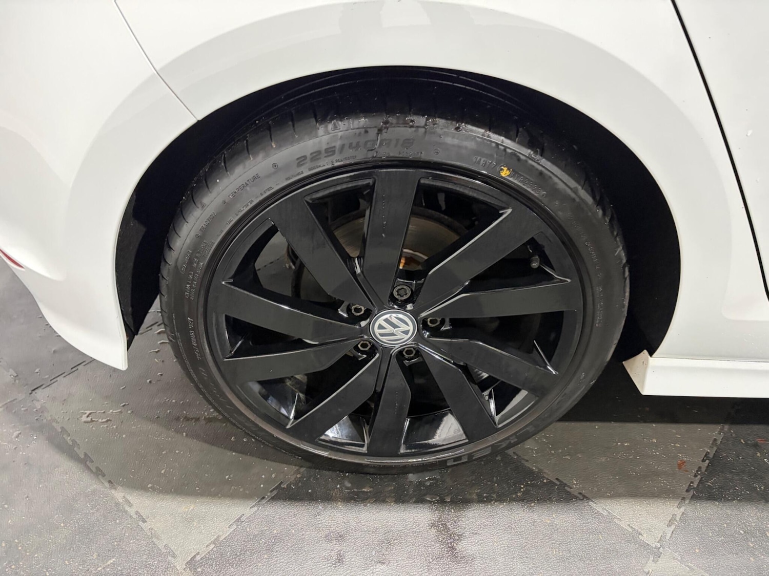 Used Volkswagen Golf 2017 for sale - 77305648: Photo 11