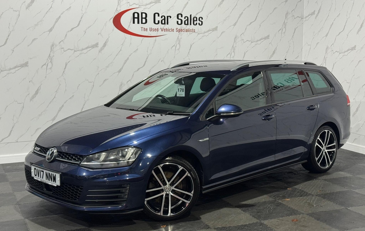 Used Volkswagen Golf 2017 for sale - 76714321: Photo 1