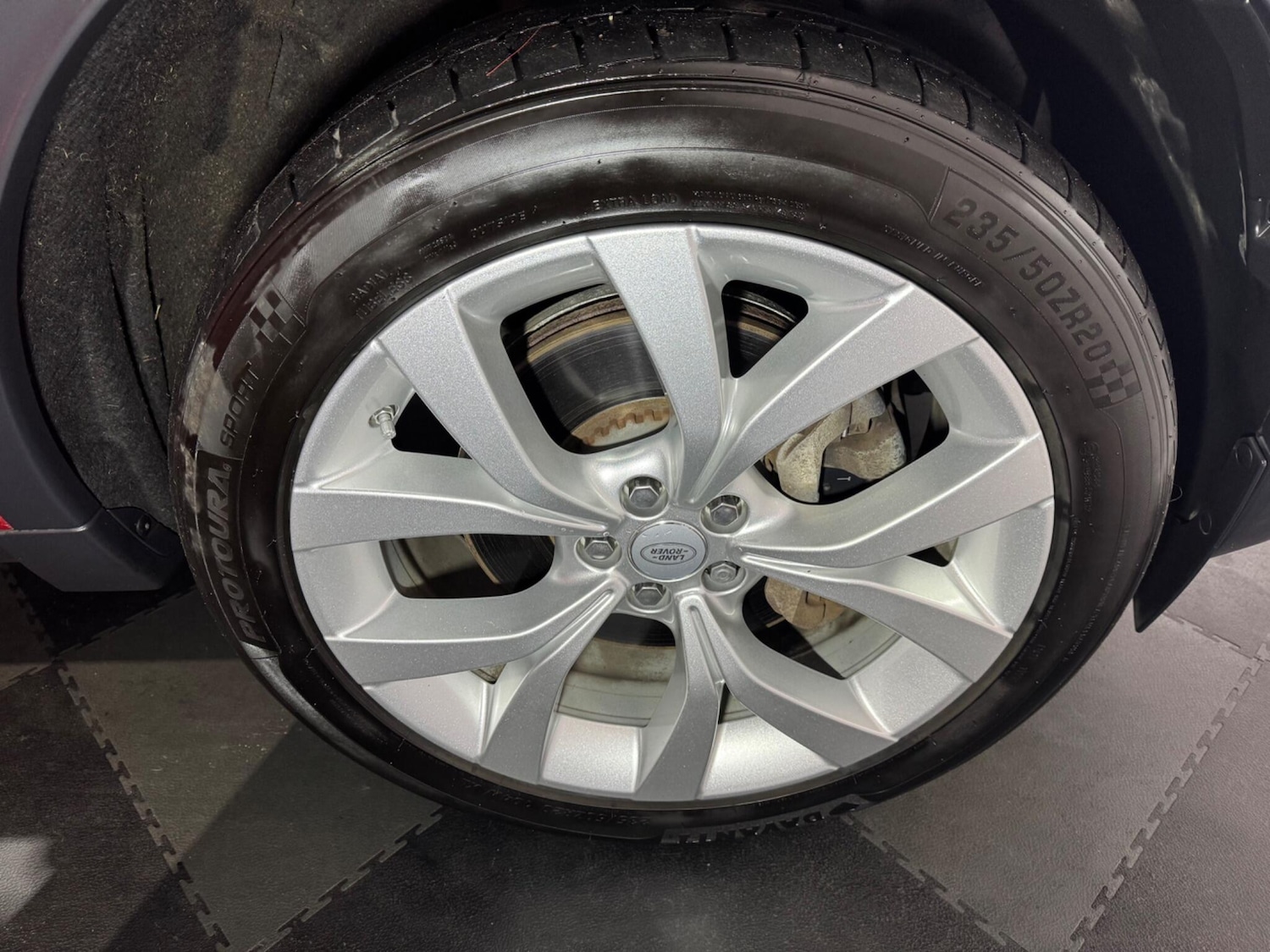 Used Land Rover Discovery Sport 2020 for sale - 76457952: Photo 31