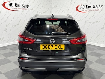 Used Nissan Qashqai 2017 for sale - 76348770: Photo
