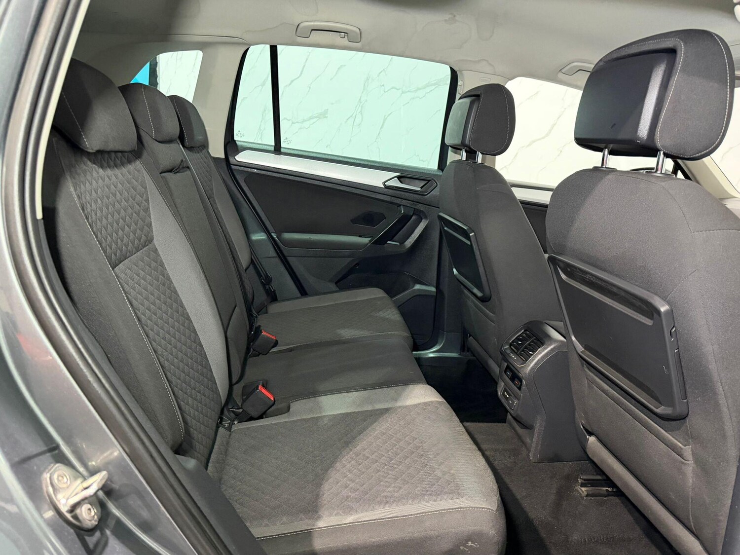 Used Volkswagen Tiguan 2018 for sale - 77909396: Photo 15