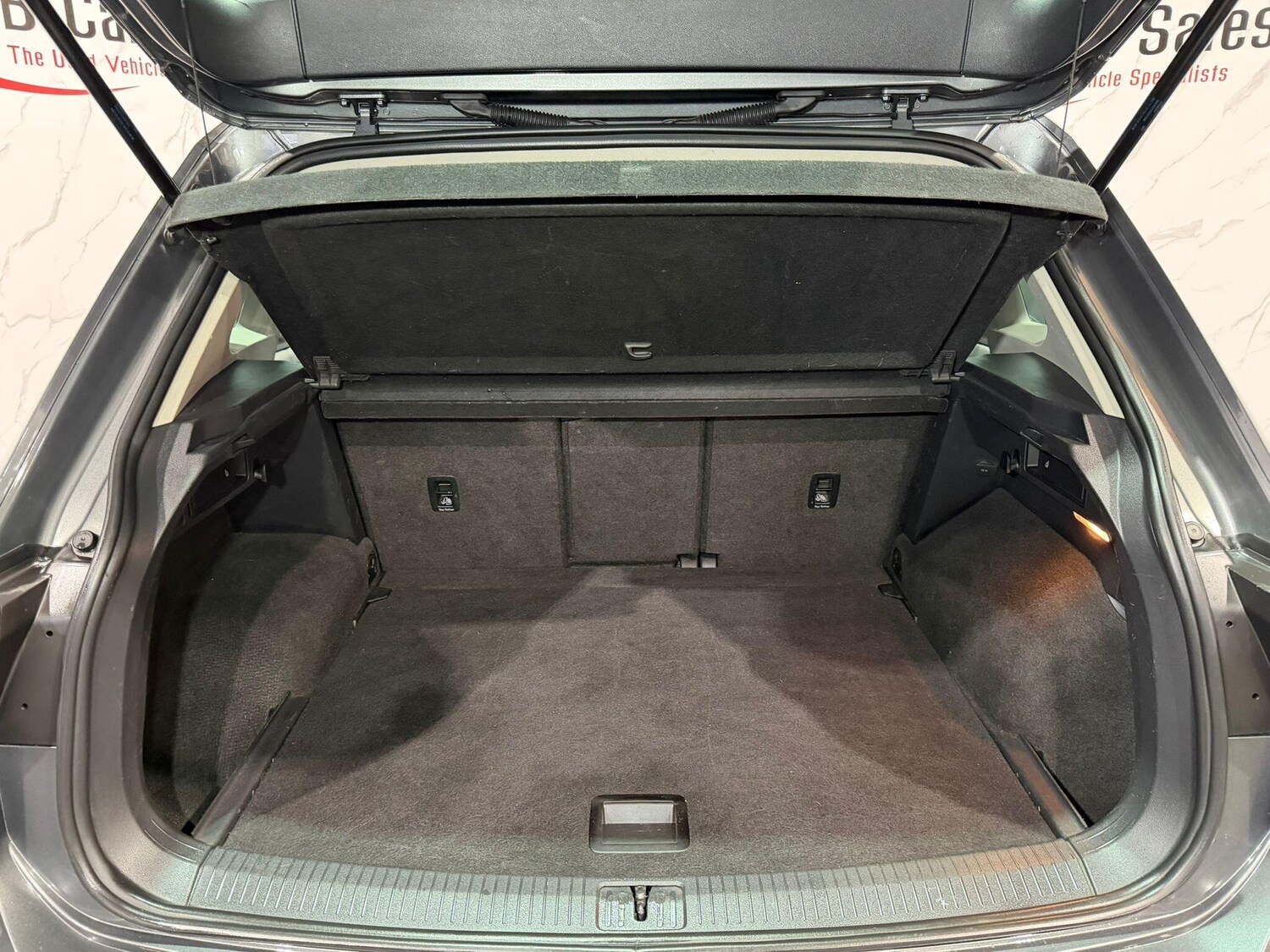 Used Volkswagen Tiguan 2018 for sale - 77909396: Photo 16