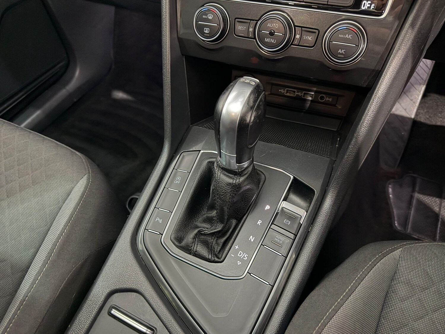 Used Volkswagen Tiguan 2018 for sale - 77909396: Photo 25