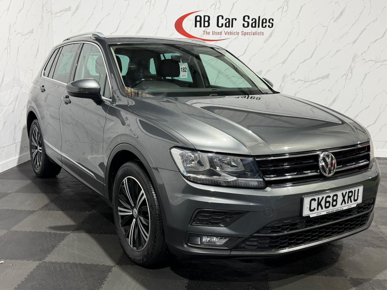 Used Volkswagen Tiguan 2018 for sale - 77909396: Photo 7
