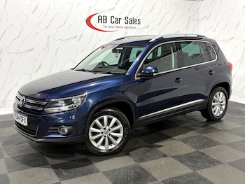 Volkswagen - Tiguan