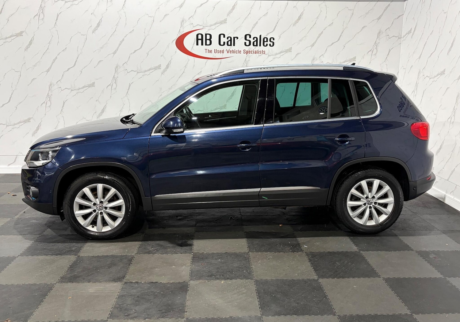 Used Volkswagen Tiguan 2014 for sale - 76689390: Photo 5