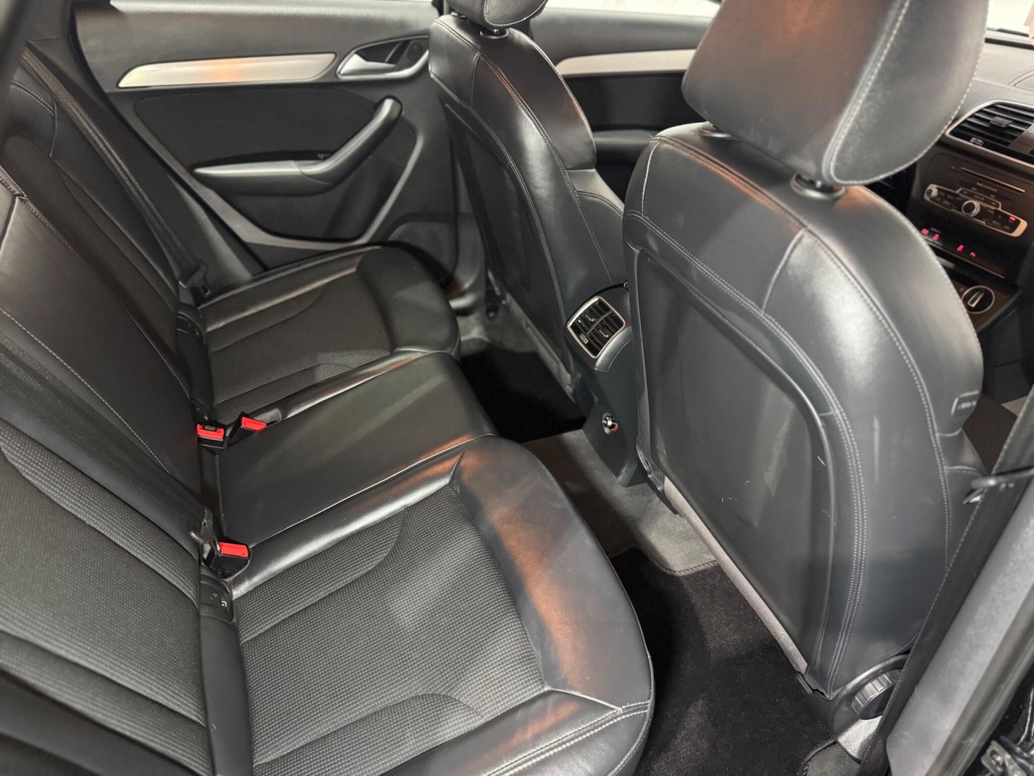 Used Audi Q3 2018 for sale - 76988309: Photo 15