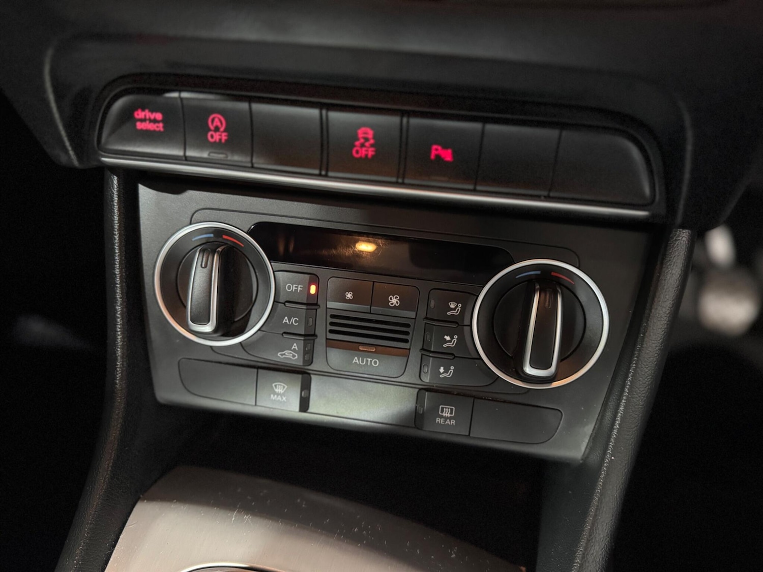 Used Audi Q3 2018 for sale - 76988309: Photo 25