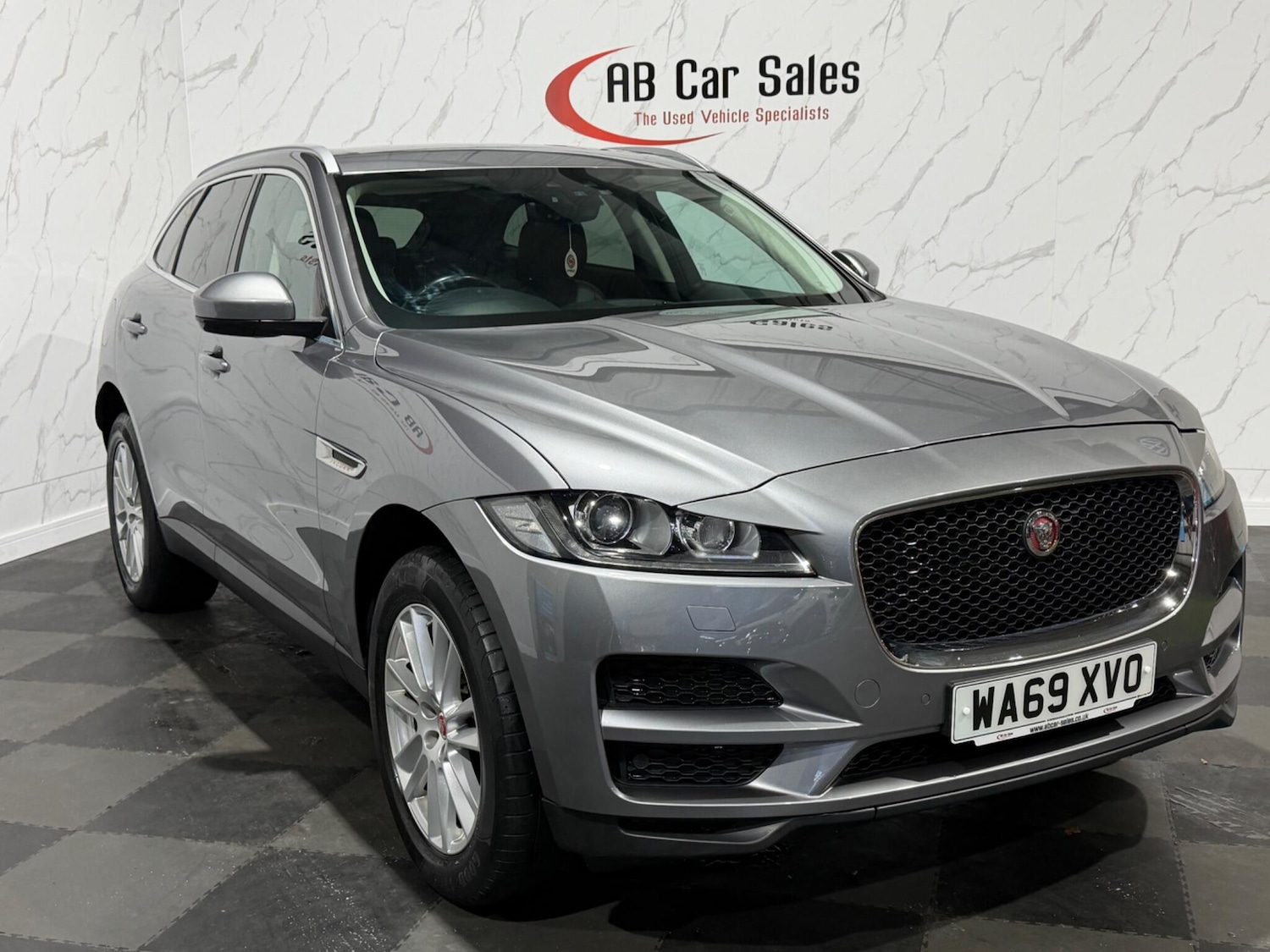 Used Jaguar F-Pace 2019 for sale - 77279649: Photo 5
