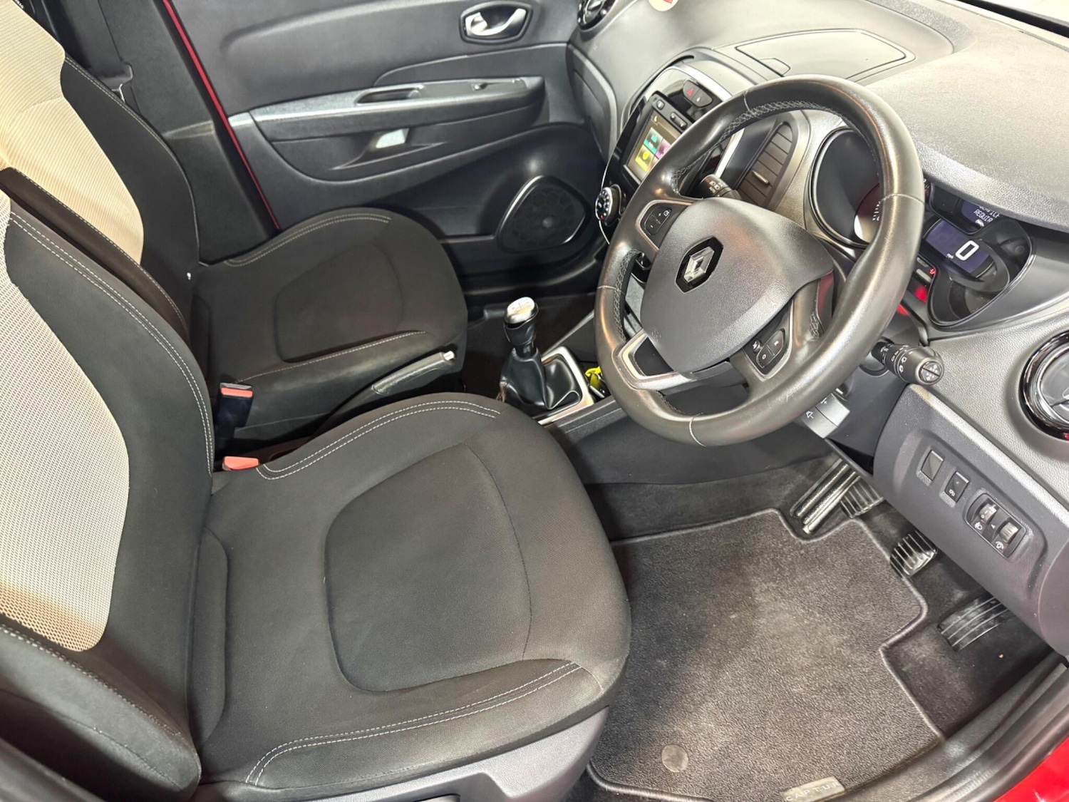 Used Renault Captur 2019 for sale - 76071812: Photo 11