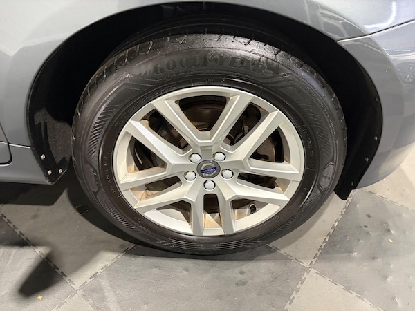 Used Volvo XC60 2017 for sale - 76307539: Photo 11