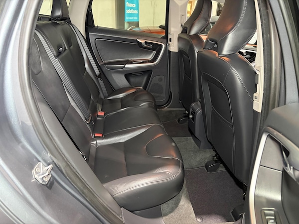 Used Volvo XC60 2017 for sale - 76307539: Photo 17