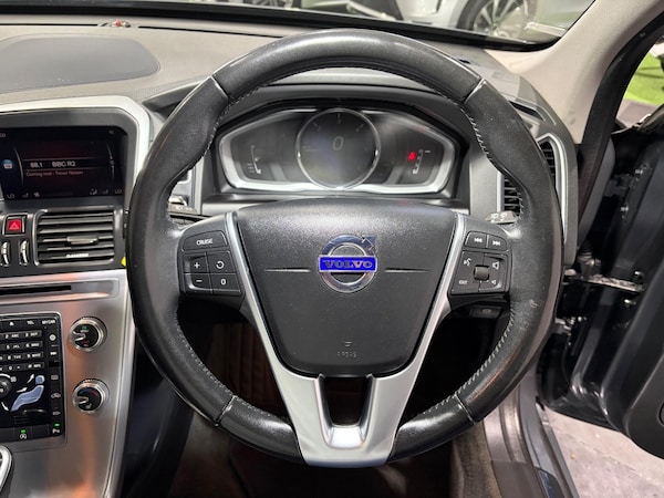 Used Volvo XC60 2017 for sale - 76307539: Photo 23