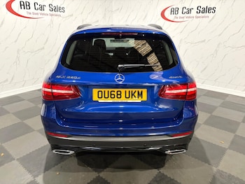 Used Mercedes-Benz GLC 2018 for sale - 76199737: Photo 4