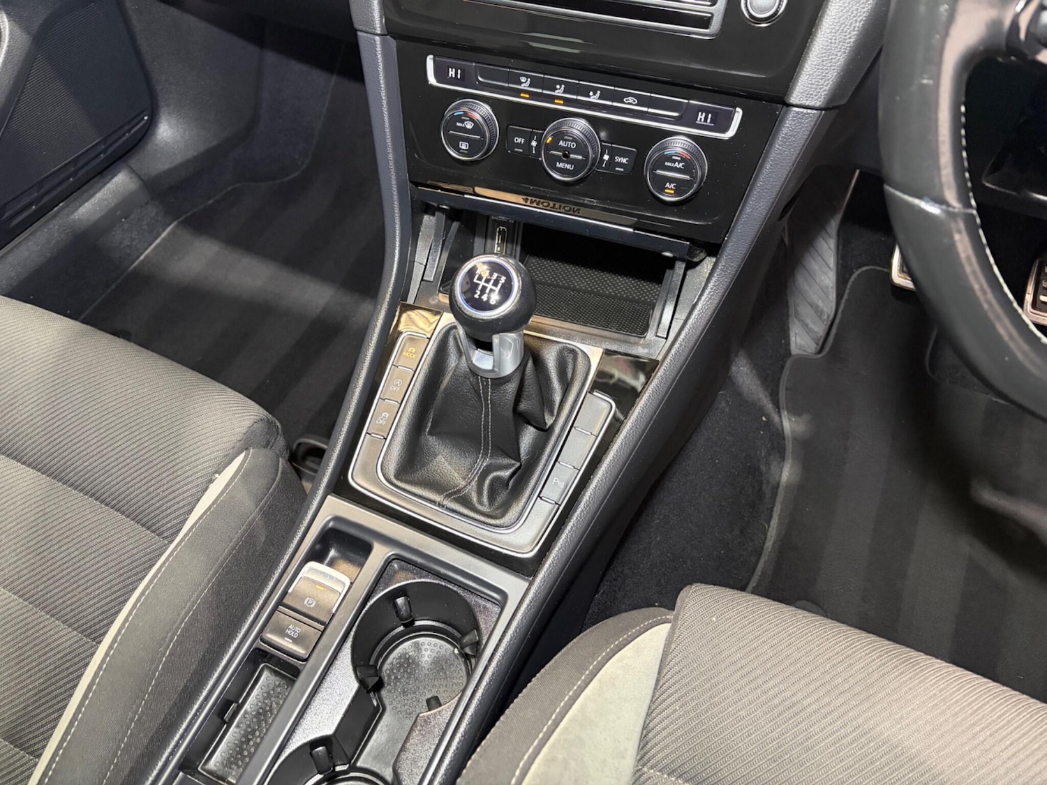 Used Volkswagen Golf 2015 for sale - 77549716: Photo 11